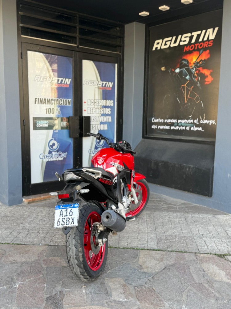 Honda Twister 250 — foto 2